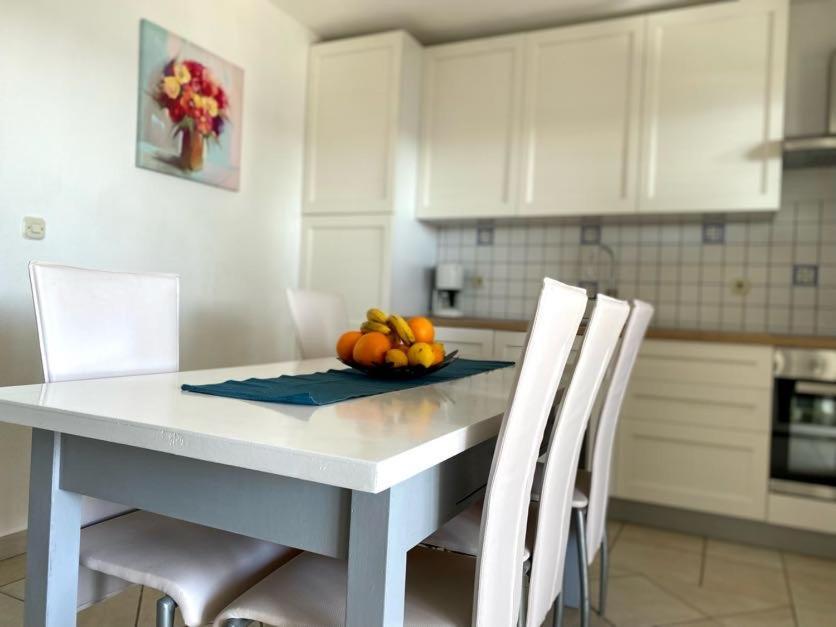 Villa Mihaela - Apartment Ika Cesarica Zewnętrze zdjęcie