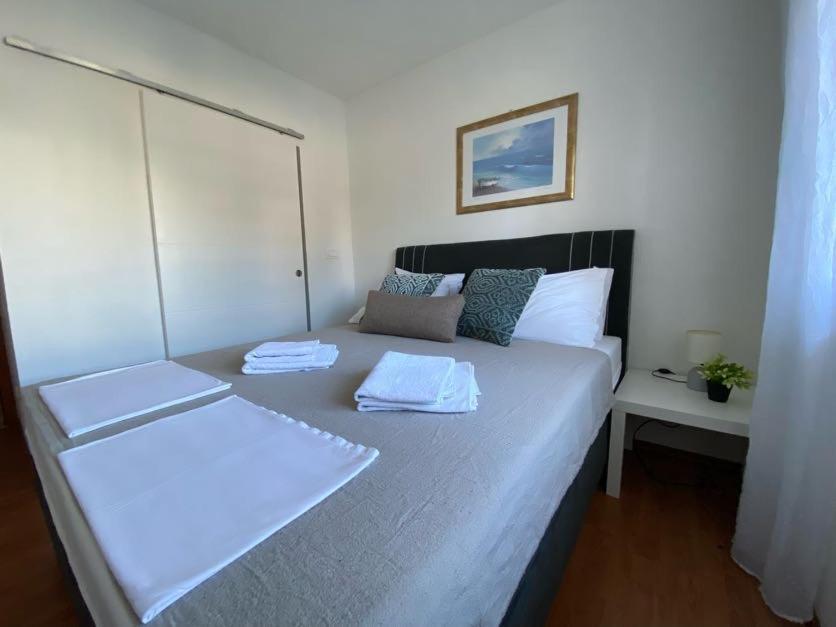 Villa Mihaela - Apartment Ika Cesarica Zewnętrze zdjęcie